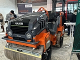 Mehrere Hersteller präsentierten ihre elektrifizierten Baumaschinen. © Business Upper Austria
